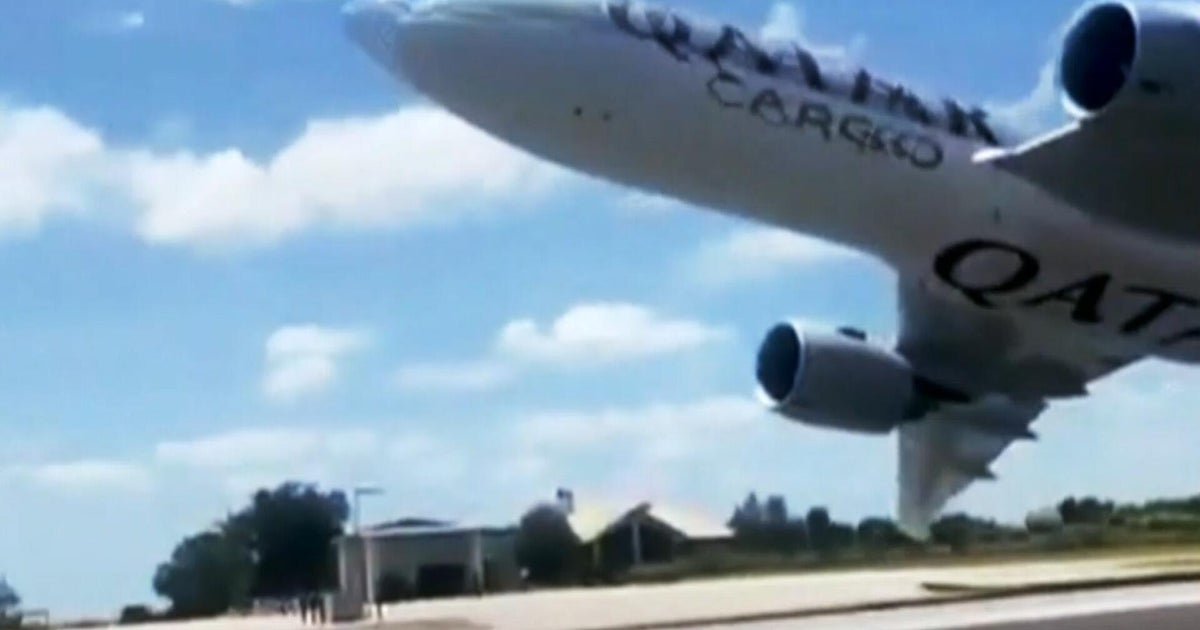cbsn fusion faa investigating low flyover boeing 777 texas airport thumbnail