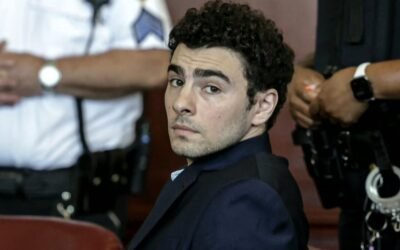 cbsn fusion luigi mangiones lawyers discussed possible plea deal federal case thumbnail