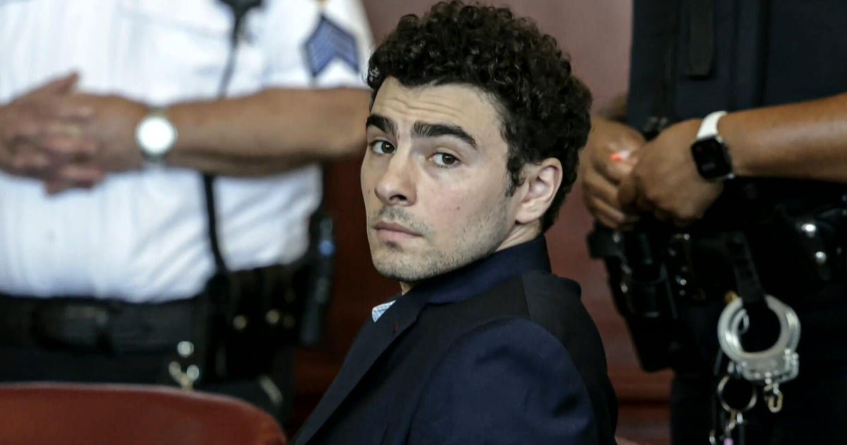 cbsn fusion luigi mangiones lawyers discussed possible plea deal federal case thumbnail