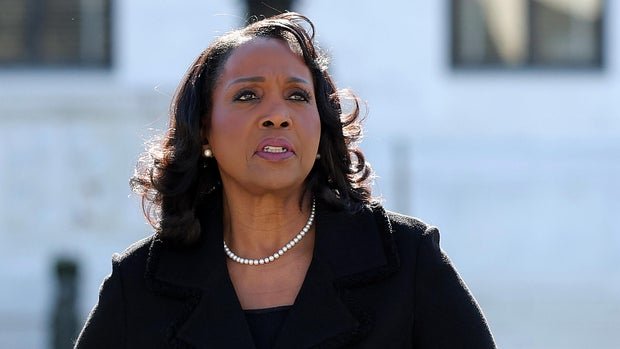 cbsn fusion supreme court appears skeptical of trumps efforts to fire lisa cook from fed board thumbnail