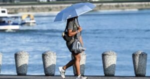 cbsn fusion heat wave threatens melt 4th of july plans thumbnail