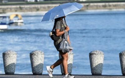 cbsn fusion heat wave threatens melt 4th of july plans thumbnail