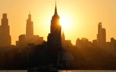 cbsn fusion heavy smoke from canadian wildfires impacts air quality from minnesota to new york thumbnail