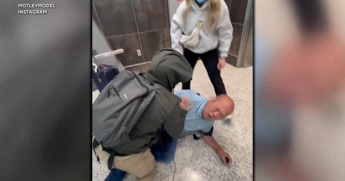 cbsn fusion plainclothes ice officers attempt to detain man las vegas airport thumbnail