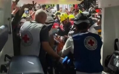cbsn fusion rescue workers save security guard from venezuela rubble thumbnail