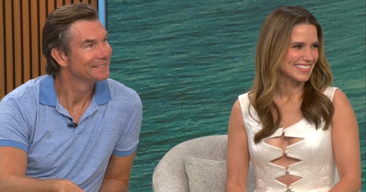 cbsn fusion sophia bush and jerry oconnell talk new comedy summers last resort thumbnail