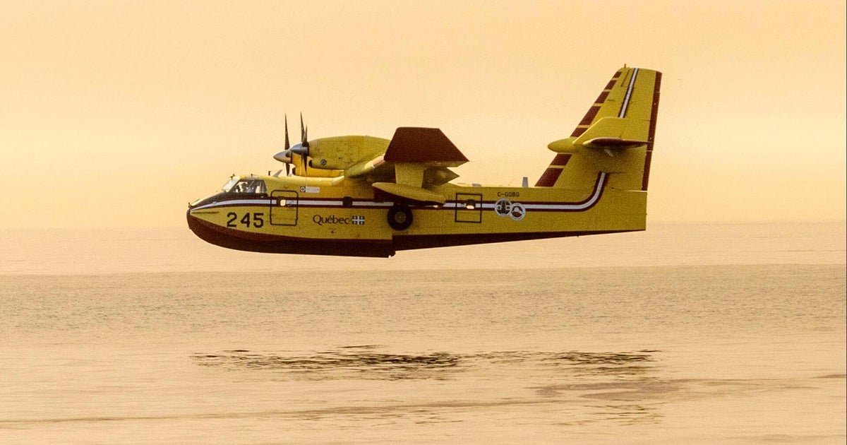 cbsn fusion the rare super scooper planes battling wildfires thumbnail