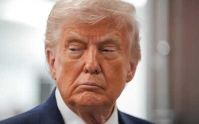cbsn fusion trump sends new message to nato allies over strait of hormuz thumbnail