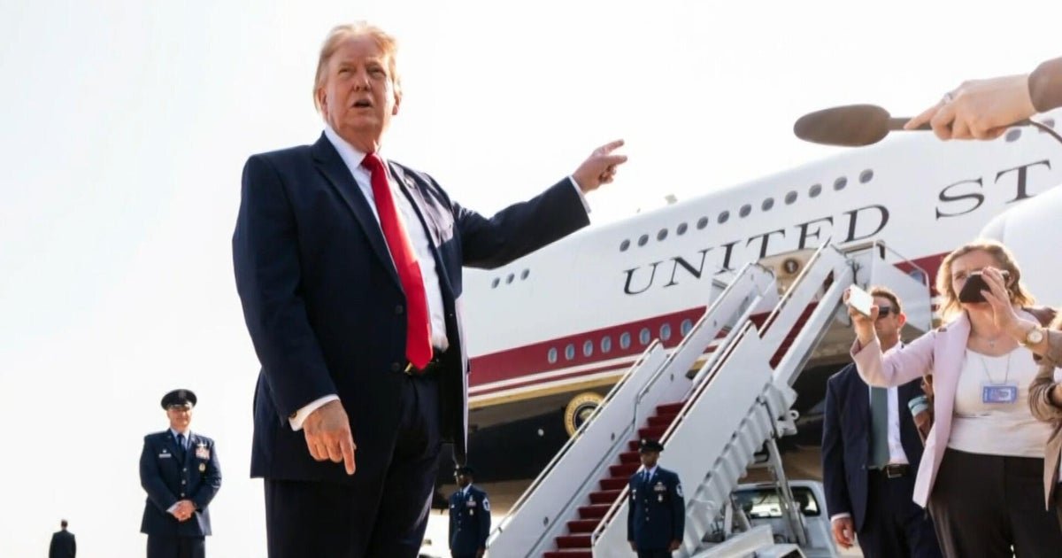 cbsn fusion trump takes first ride aboard luxury new air force one gifted qataris thumbnail