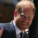 cbsn fusion why prince harry isnt staying at buckingham palace during uk visit thumbnail