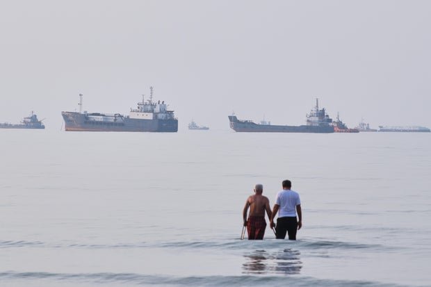 strait of hormuz ap26194339749499