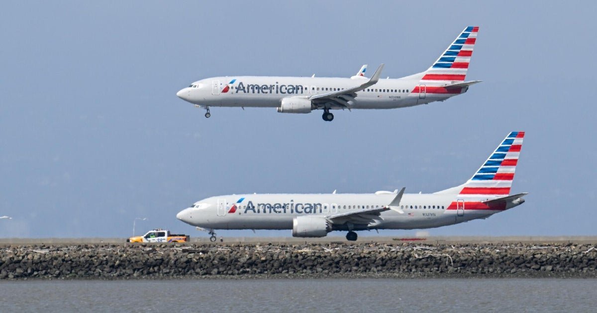 cbsn fusion american airlines flies two jets with same flight number simultaneously in dangerous mistake thumbnail