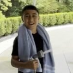 cbsn fusion more kids ditching their phones to find summer jobs thumbnail