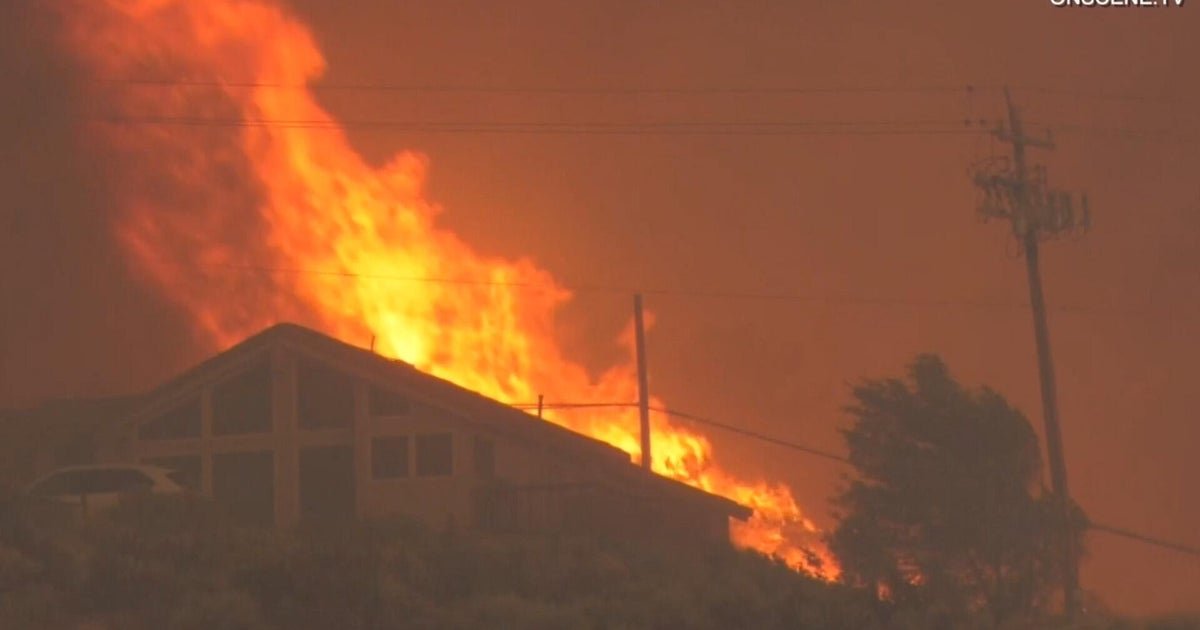 cbsn fusion rush escape nevada hawk fire sweeps reno neighborhoods thumbnail