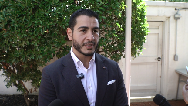 28 36 20260916 133000 el sayed and dem senators pool stakeout cap hub 7