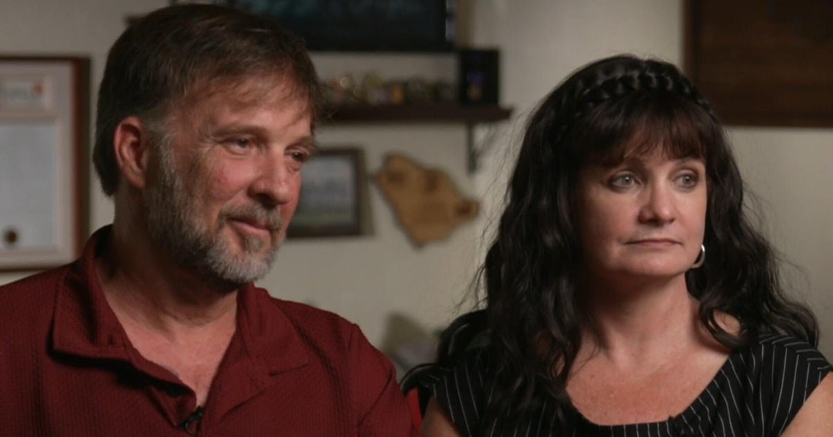 cbsn fusion gold star family urges army to release internal probe on kuwait attack my son died unnecessarily thumbnail