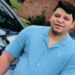 cbsn fusion man shot by ice returns hospital detention center left side paralysis attorney thumbnail