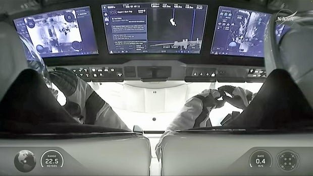 10 07 26 crew undocked